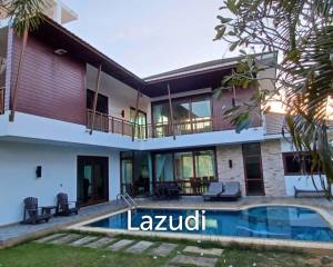 NEW PRICE! Beautiful Spacious Pool Villa - 120m from the Beach - 4 Bed/Bath
