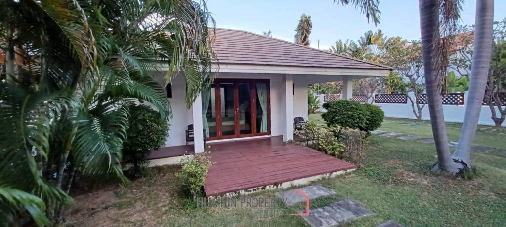 NEW PRICE! Beautiful Spacious Pool Villa - 120m from the Beach - 4 Bed/Bath