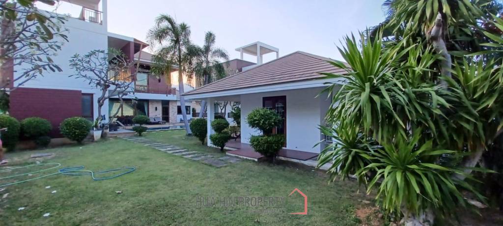 NEW PRICE! Beautiful Spacious Pool Villa - 120m from the Beach - 4 Bed/Bath