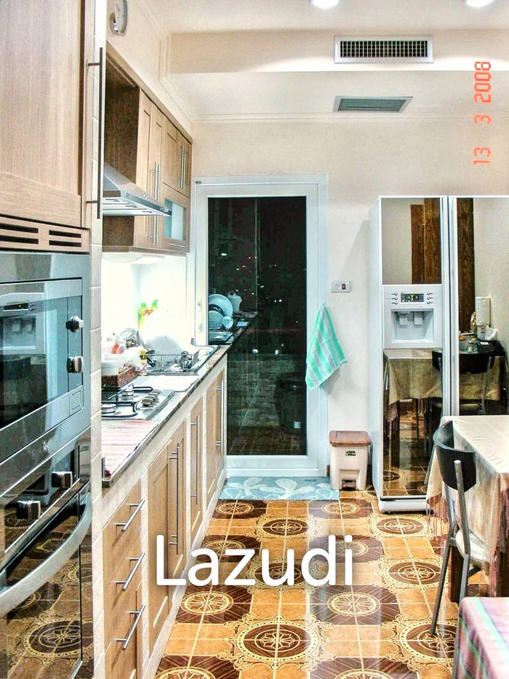 3 Bed 3 Bath  240 SQ.M  Country Complex