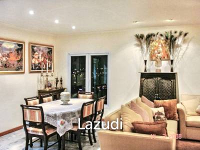 3 Bed 3 Bath  240 SQ.M  Country Complex