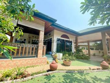 SP2 Village House in East Pattaya