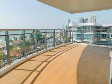 Whale Marina Condo in South Jomtien
