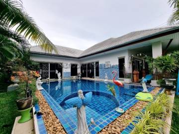 Baan Dusit Pattaya View House in East Pattaya