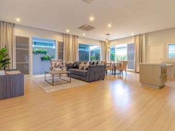 Panalee Banna House in East Pattaya