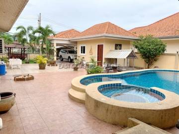 Private House At Soi Thung Klom Tan man House in East Pattaya