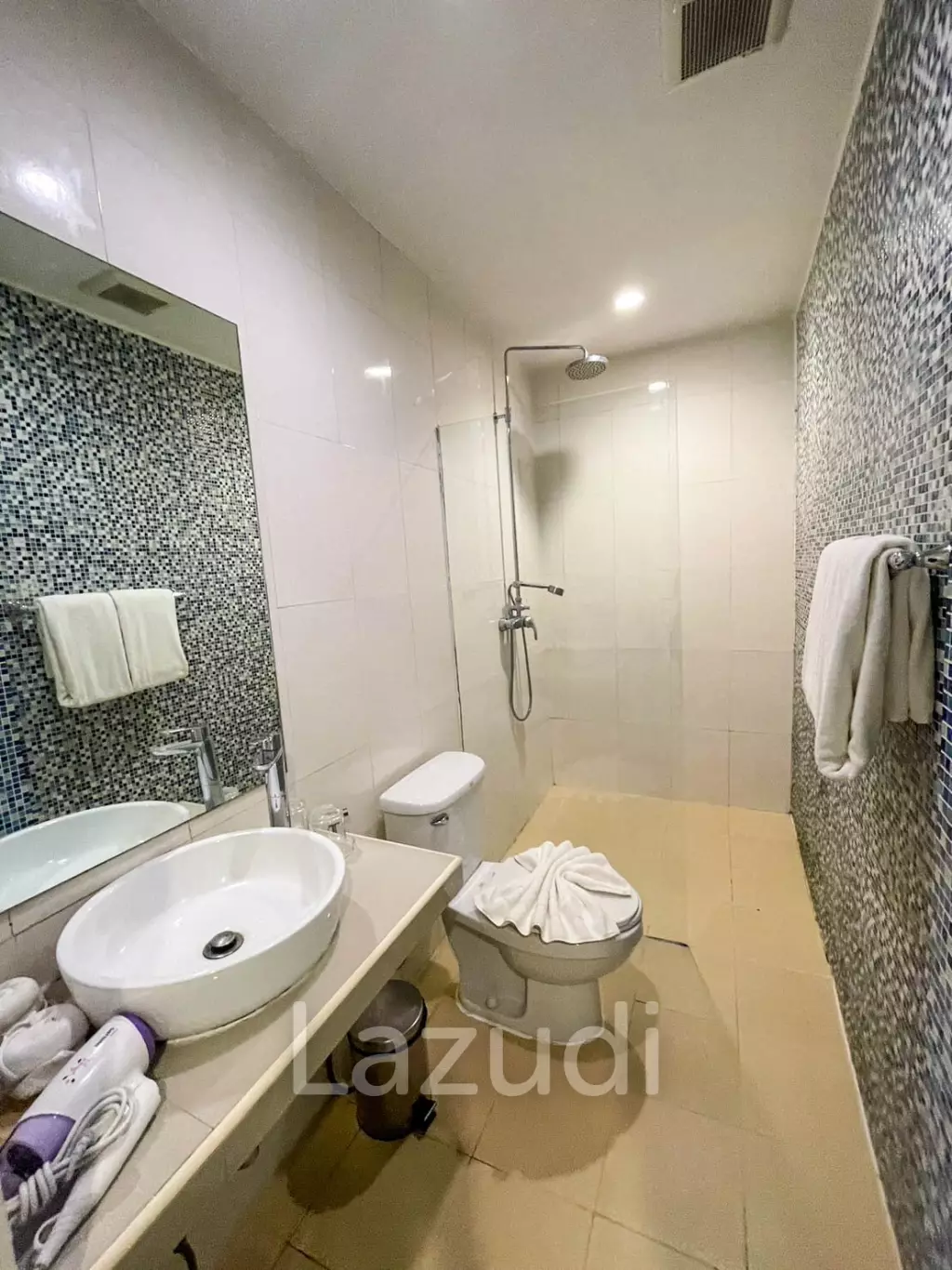 4 Bed 300SQM Benviar Tonson Residence