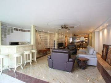 2 Bedroom Condo for Sale Near Nimmanhaemin Road