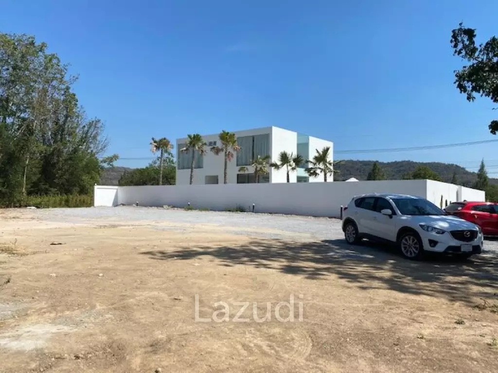 Beautifully designed brand new 4 Bed 2 storey pool villa on large land plot