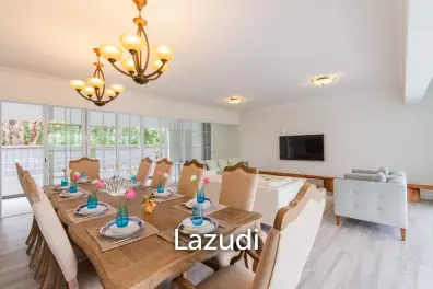 ROYAL PRINCESS : Luxurious 4 Bed  Beachfront condo