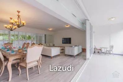 ROYAL PRINCESS : Luxurious 4 Bed  Beachfront condo