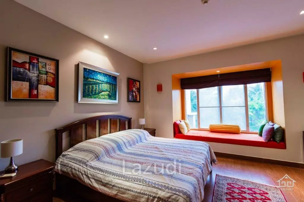 BLUE LAGOON : Immaculately presented 2nd floor 2 bed condo overlooking large swimming pool lagoon.