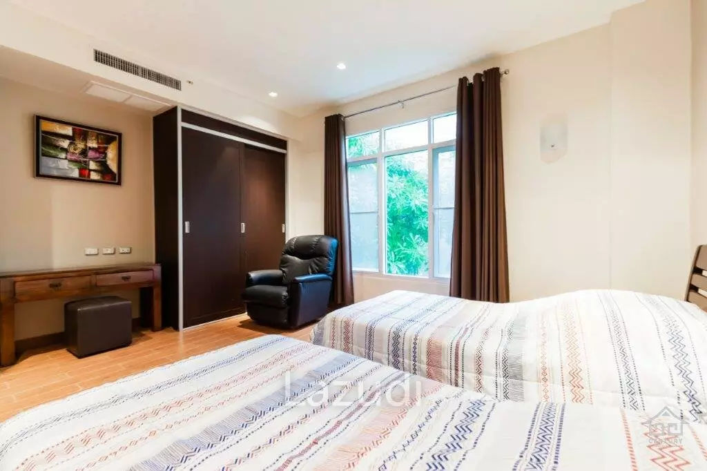 BLUE LAGOON : Immaculately presented 2nd floor 2 bed condo overlooking large swimming pool lagoon.
