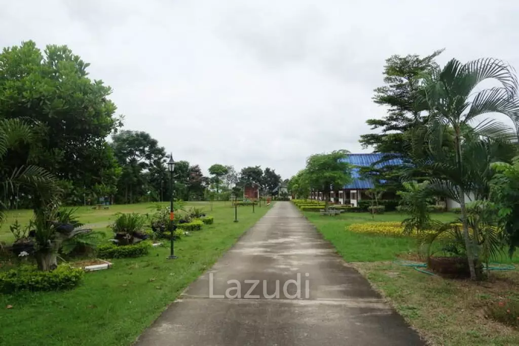 CB37 ขายโรงแรมและรีสอร์ท ที่นางแล, เชียงราย ตั้งอยู่บนถนนสายหลัก (ทางหลวงหมายเลข 1).