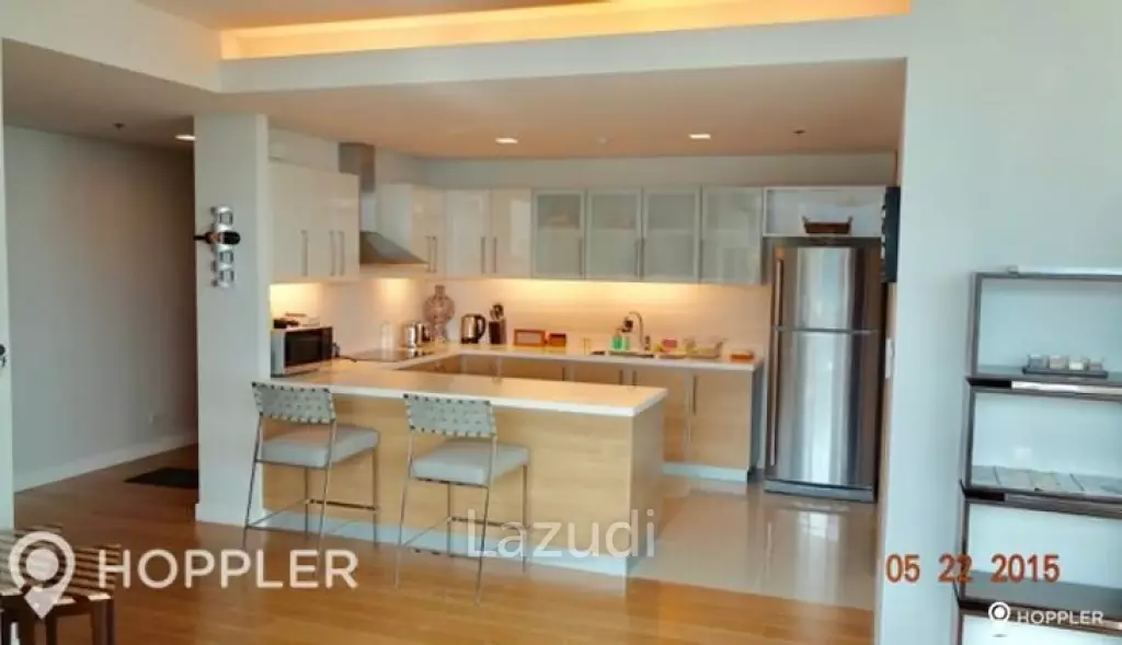 2BR Condo for Sale in Park Terraces, San Lorenzo Village, Makati - RS3410681