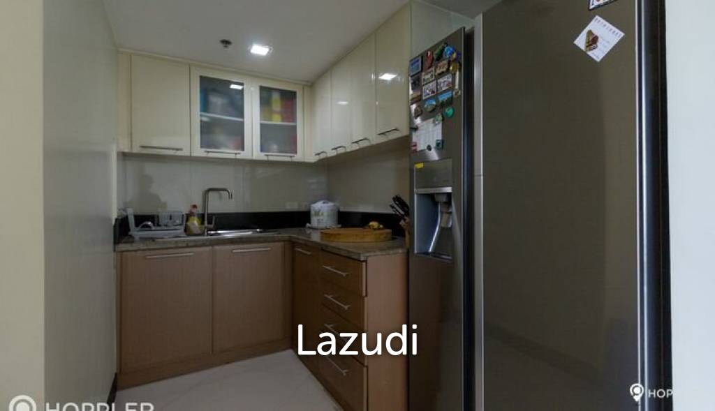 1BR Condo for Sale in One Central, Salcedo Village, Makati - RS3234481