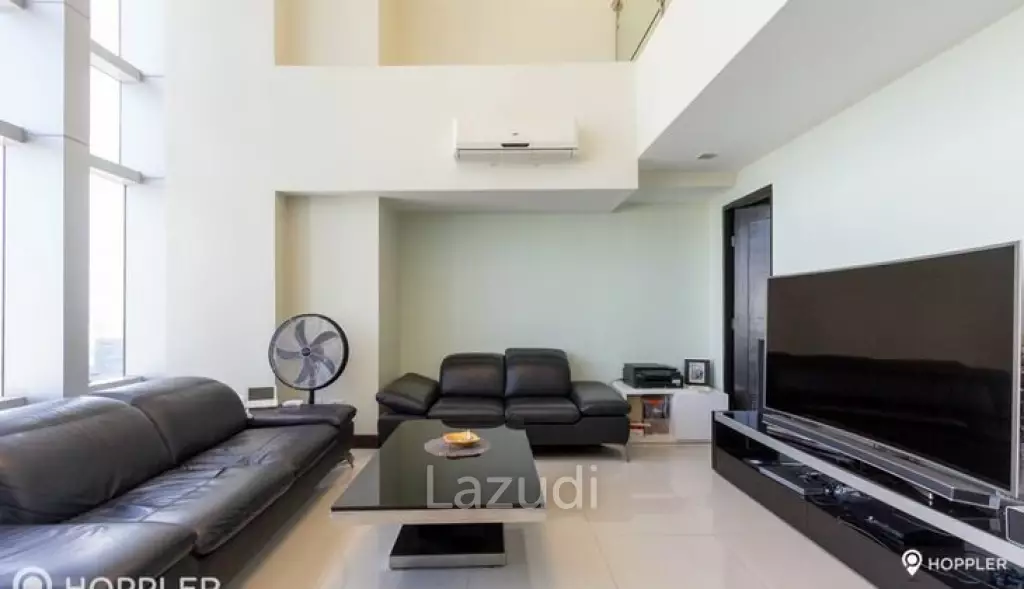 1BR Condo for Sale in One Central, Salcedo Village, Makati - RS3234481