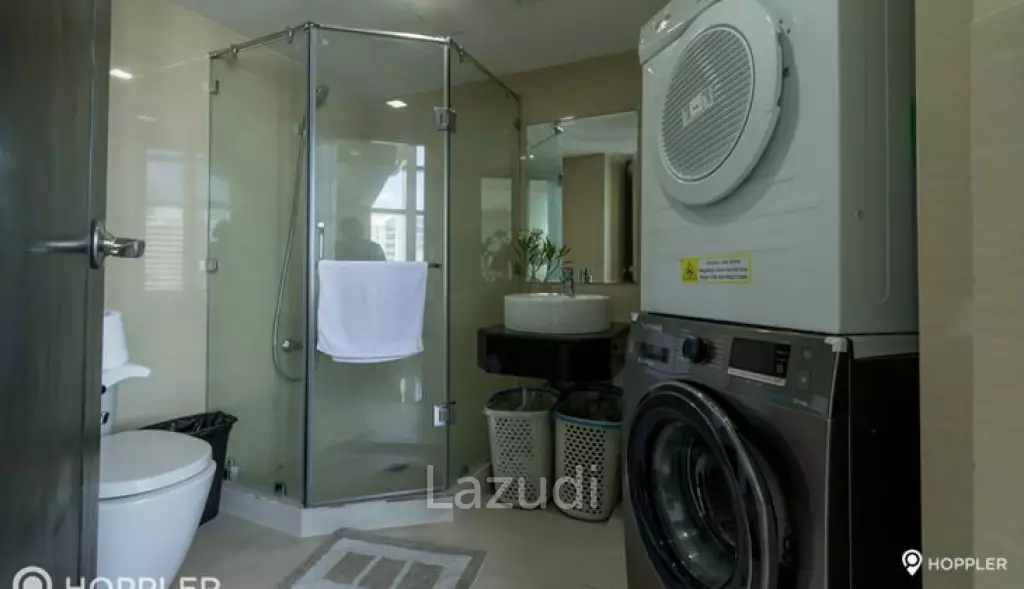 1BR Condo for Sale in One Central, Salcedo Village, Makati - RS3234481