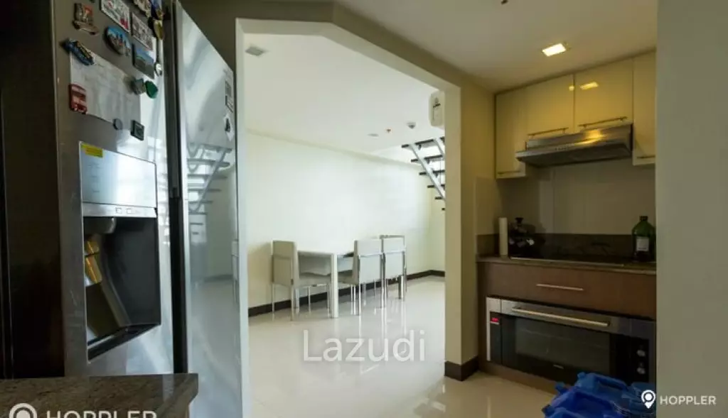 1BR Condo for Sale in One Central, Salcedo Village, Makati - RS3234481