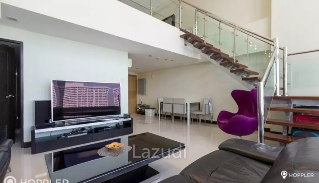 1BR Condo for Sale in One Central, Salcedo Village, Makati - RS3234481