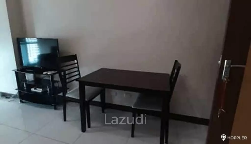 1BR Condo for Sale in 8 Forbes Town Road, BGC - Bonifacio Global City, Taguig - RS4041781