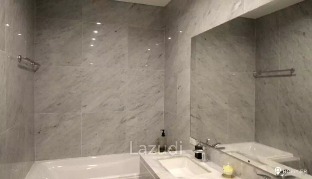 2BR Condo for Sale in Trump Tower Manila, Poblacion, Makati - RS4048581