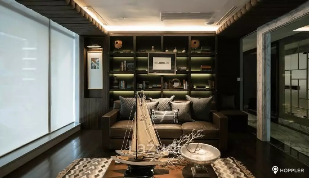 2BR Condo for Sale in Trump Tower Manila, Poblacion, Makati - RS4048581