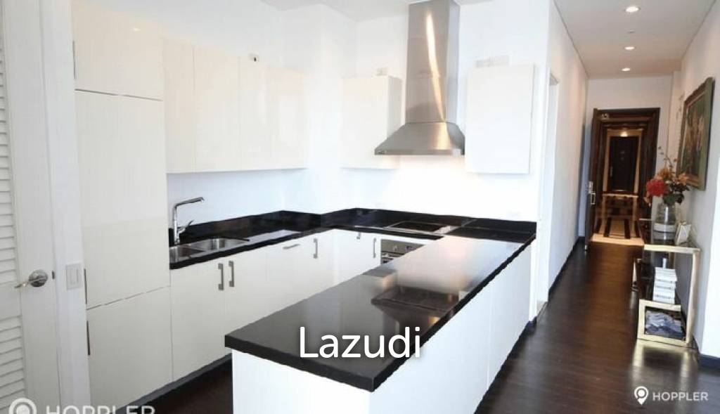2BR Condo for Sale in Trump Tower Manila, Poblacion, Makati - RS4048581