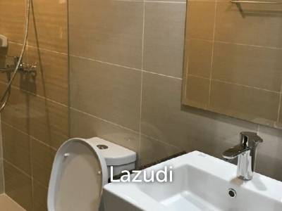 1BR Condo for Sale in Three Central, Salcedo Village, Makati - RS4143581