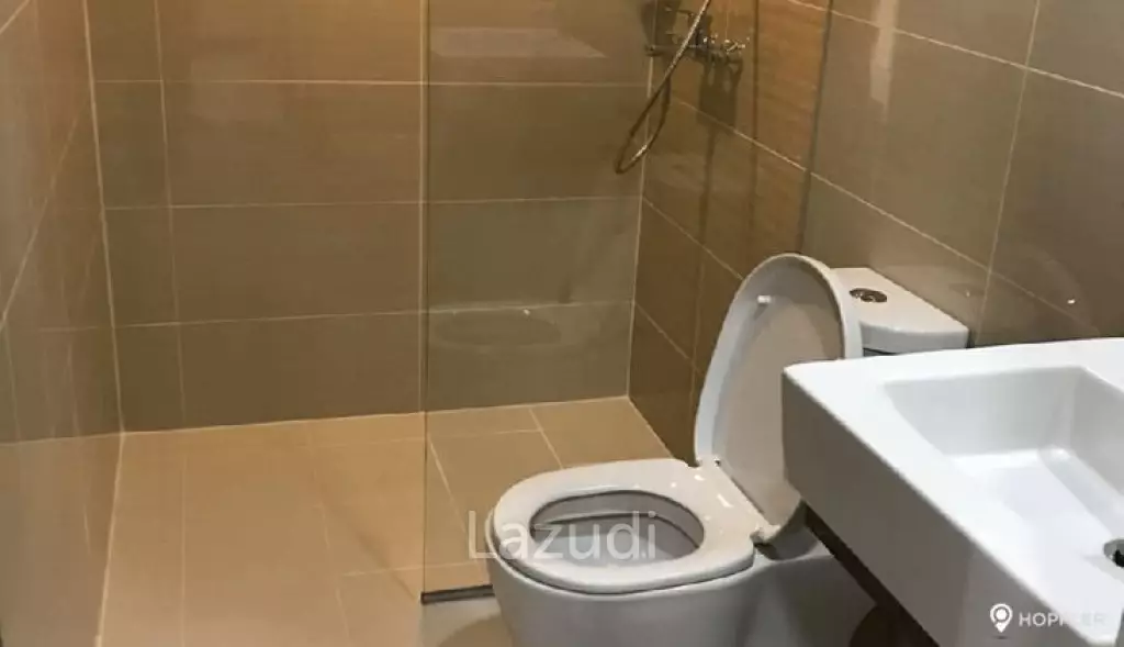 1BR Condo for Sale in Three Central, Salcedo Village, Makati - RS4143581