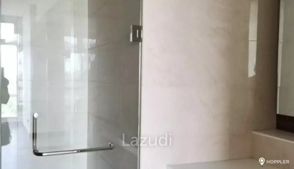 3BR Condo for Sale in Two Roxas Triangle, Salcedo Village, Makati - RS4329481