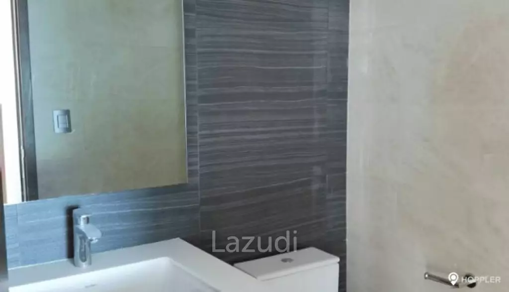 3BR Condo for Sale in Two Roxas Triangle, Salcedo Village, Makati - RS4329481