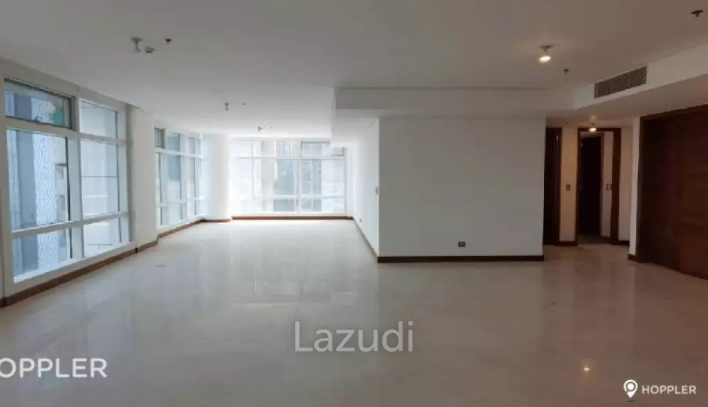 3BR Condo for Sale in Two Roxas Triangle, Salcedo Village, Makati - RS4329481
