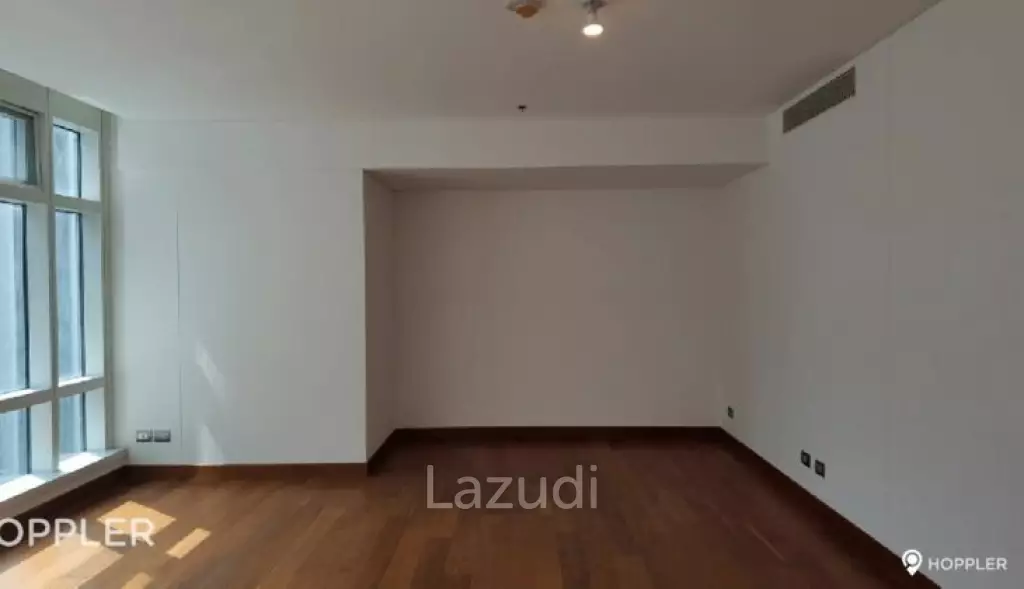 3BR Condo for Sale in Two Roxas Triangle, Salcedo Village, Makati - RS4329481