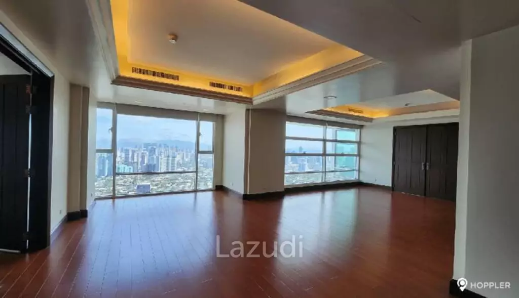 4BR Condo for Sale in Discovery Primea, Urdaneta Village, Makati - RS2001481