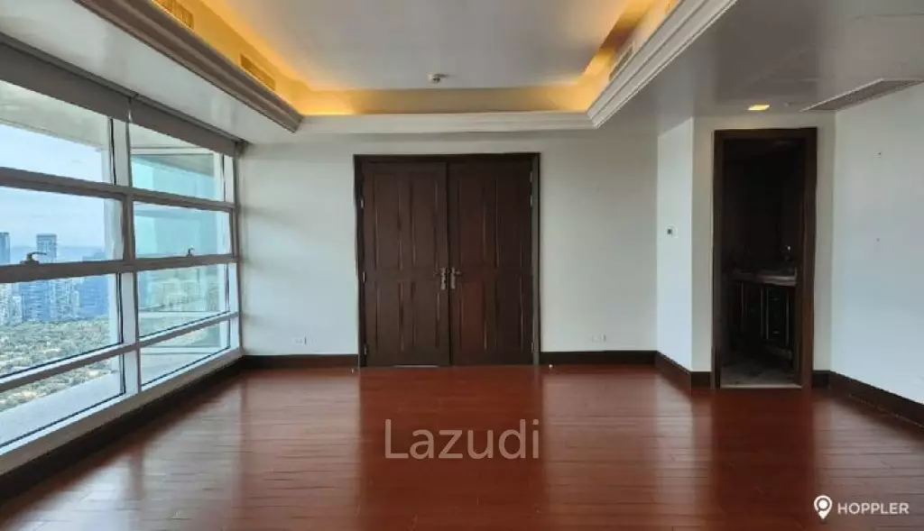 4BR Condo for Sale in Discovery Primea, Urdaneta Village, Makati - RS2001481