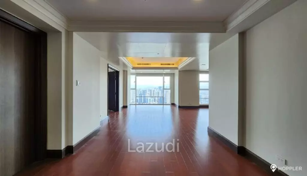 4BR Condo for Sale in Discovery Primea, Urdaneta Village, Makati - RS2001481