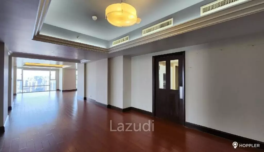 4BR Condo for Sale in Discovery Primea, Urdaneta Village, Makati - RS2001481