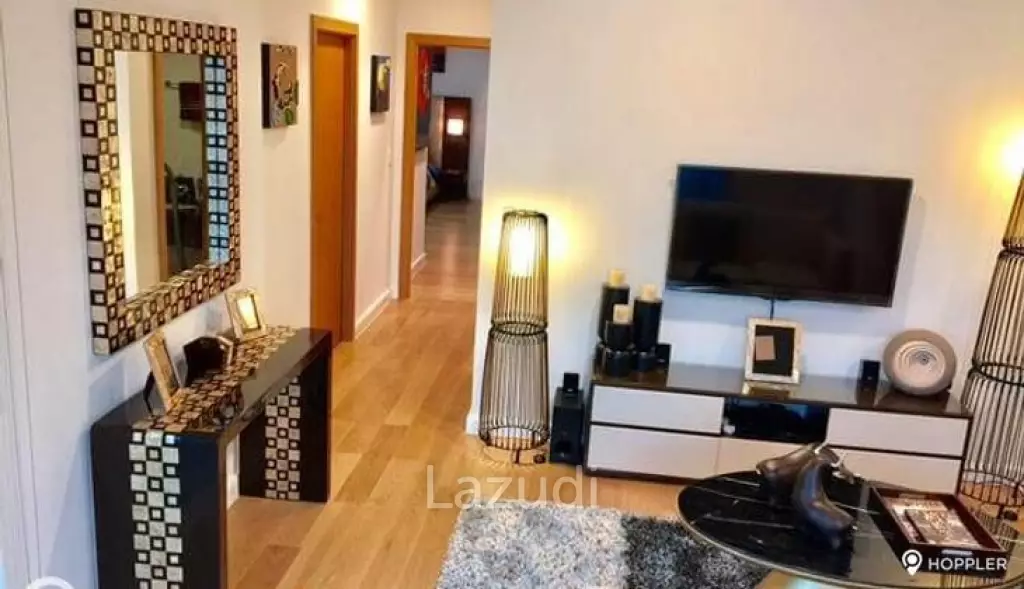 4BR Condo for Sale in Park Terraces, San Lorenzo Village, Makati - RS2097381