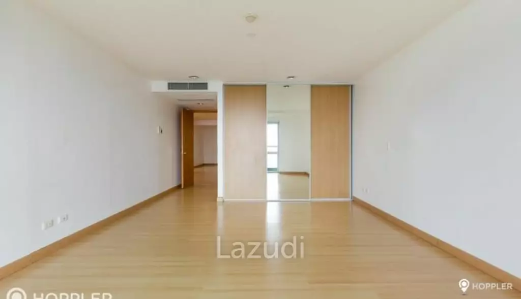 3BR Condo for Sale in Regent Parkway, BGC - Bonifacio Global City, Taguig - RS2421781