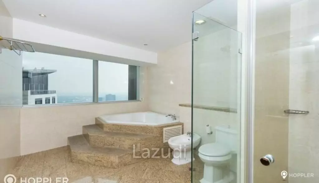 3BR Condo for Sale in Regent Parkway, BGC - Bonifacio Global City, Taguig - RS2421781