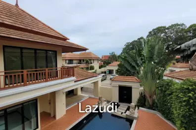 4 Brs Villa for sale