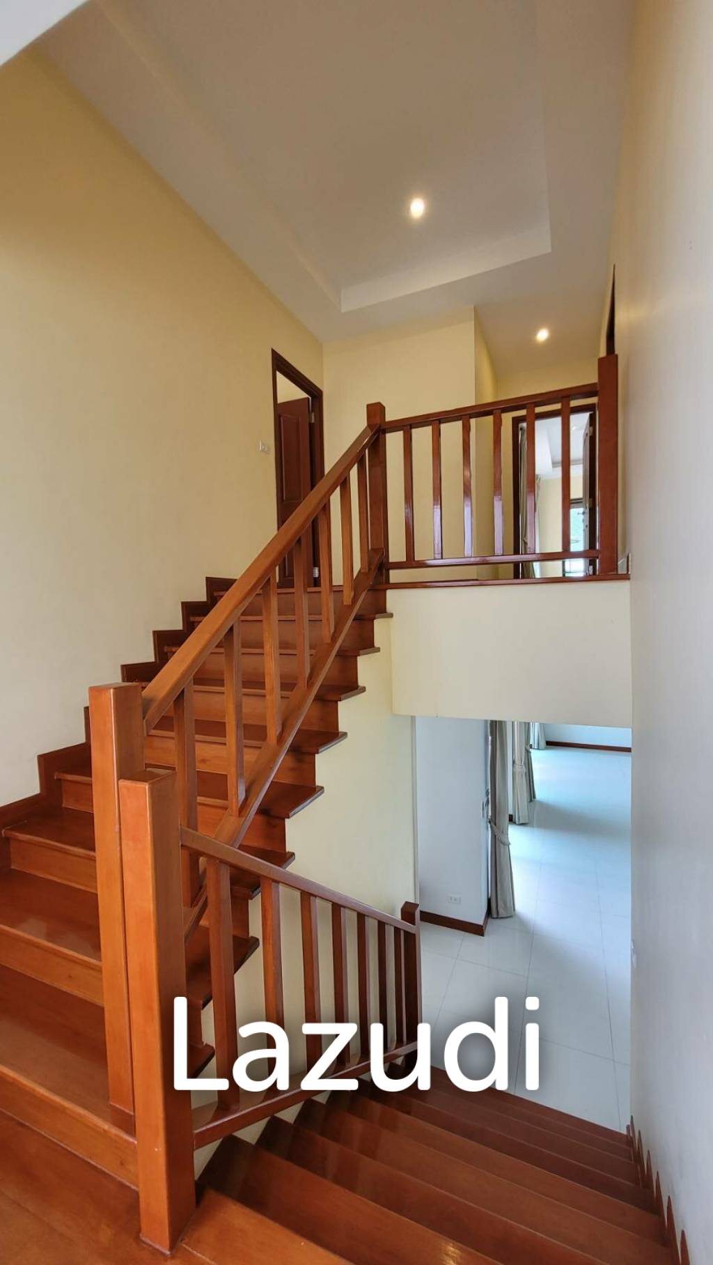 4 Brs Villa for sale