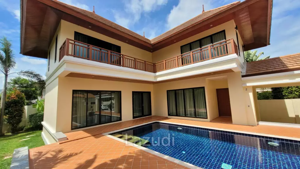 4 Brs Villa for sale