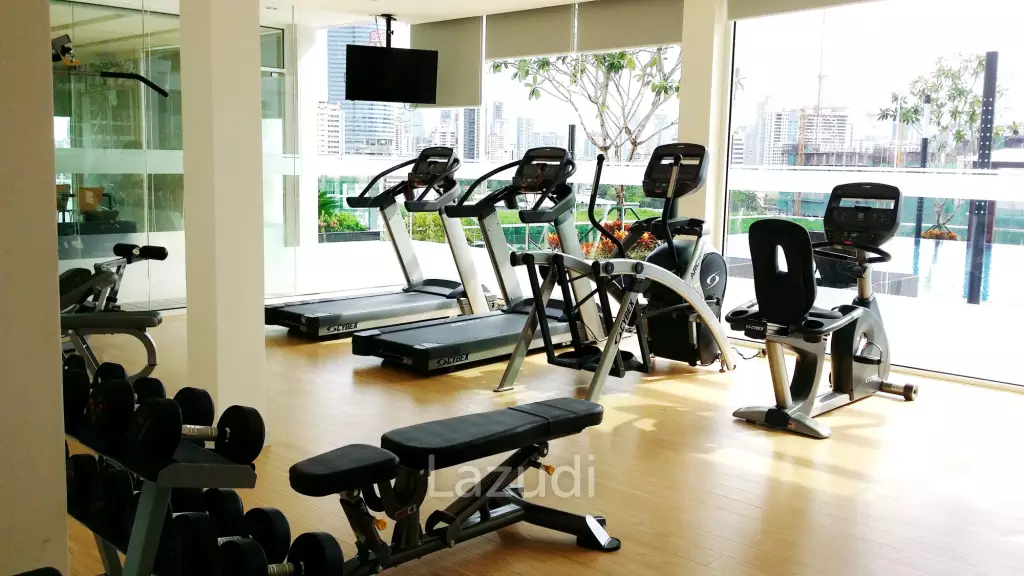 1 Bed 1 Bath 37.97 SQ.M T.C. Green Condominium