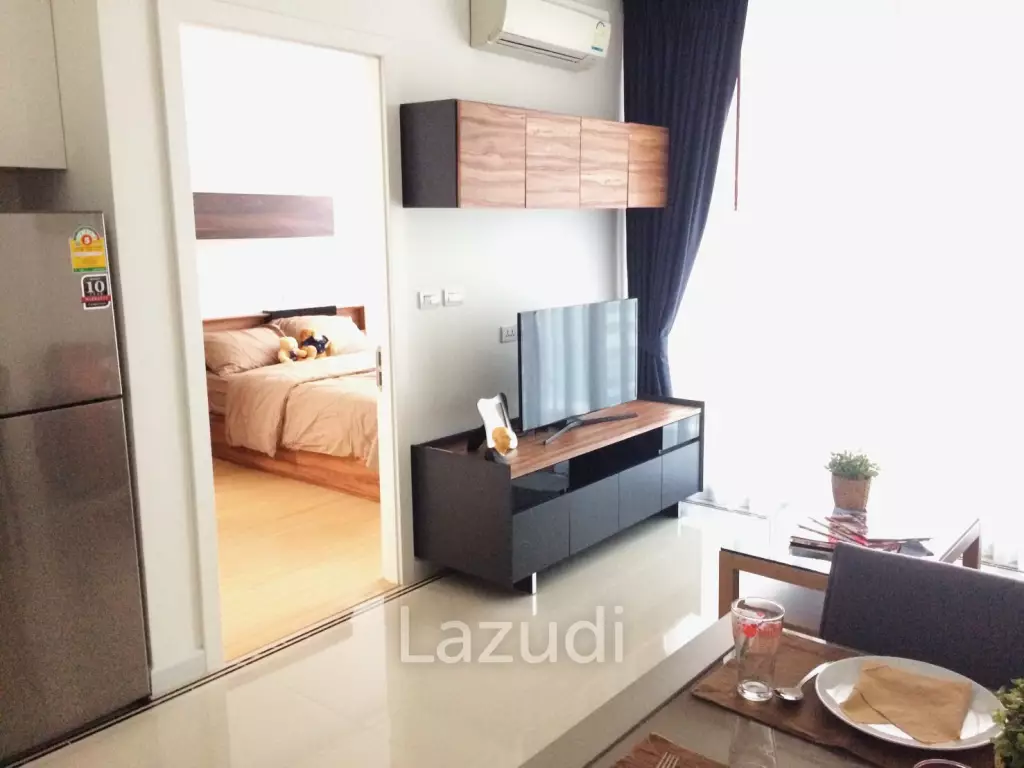 1 Bed 1 Bath 37.97 SQ.M T.C. Green Condominium
