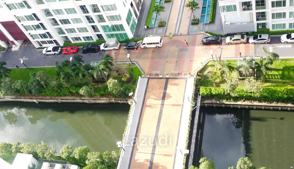 1 Bed 1 Bath 37.97 SQ.M T.C. Green Condominium