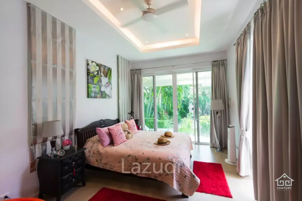 WOODLANDS : Great Value 4 Bed Pool Villa