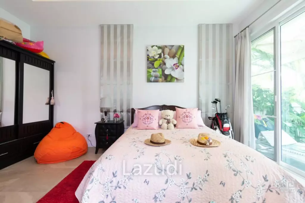 WOODLANDS : Great Value 4 Bed Pool Villa