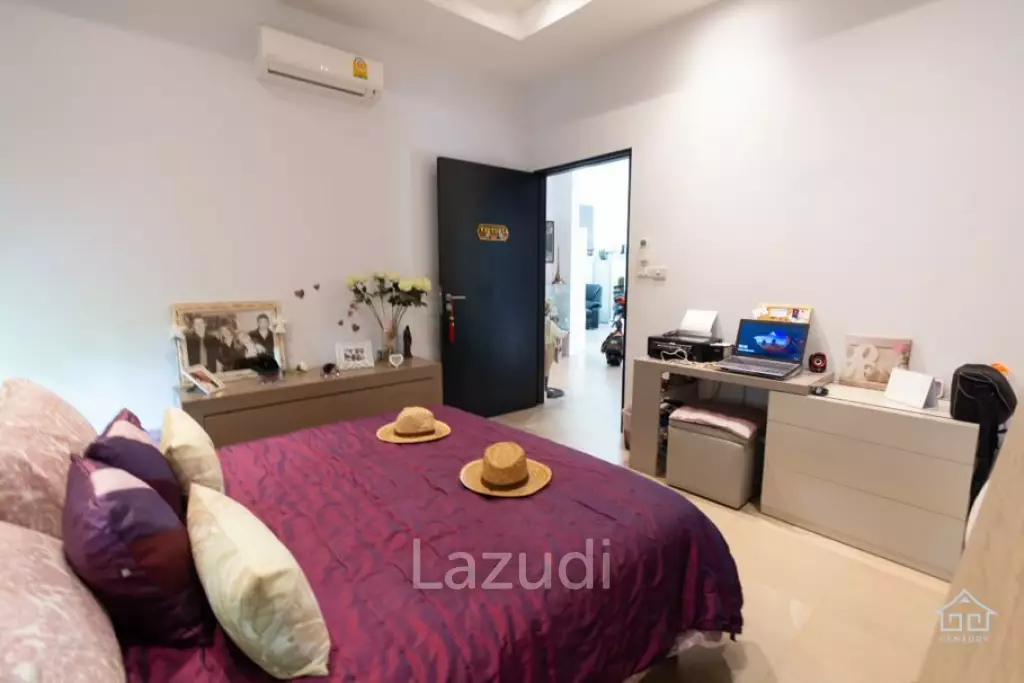 WOODLANDS : Great Value 4 Bed Pool Villa